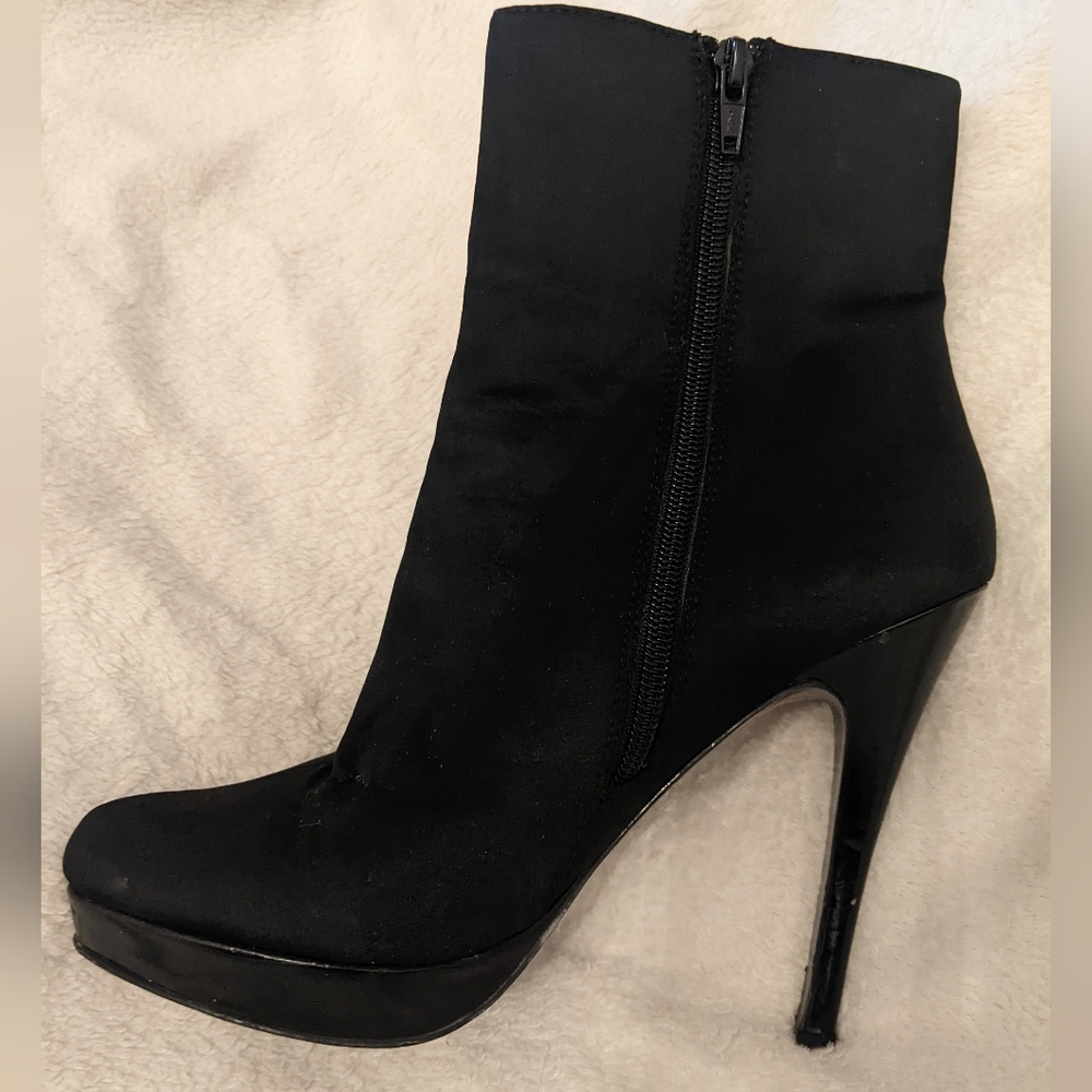 Charles David| Black Stiletto Zippered Boot